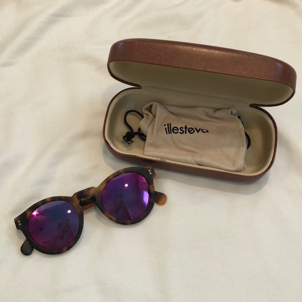 Illestiva sunglasses